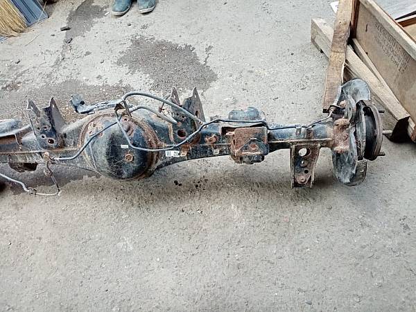 Задний мост ленд крузер. Чулок заднего моста ленд крузер 200. Задний мост на тойоту 200. Задний мост ленд крузер 200. Задний мост крузак 200.